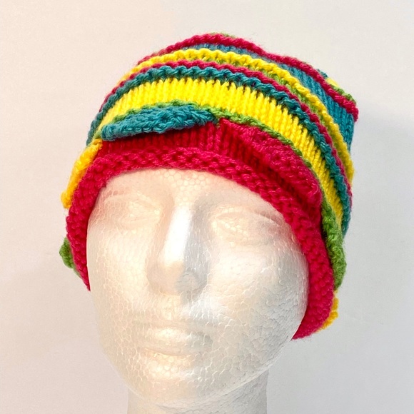 NWT Hand Knit Bright Colorful Rainbow Striped Beanie Hat Size 12-24 Mos. - Picture 5 of 10